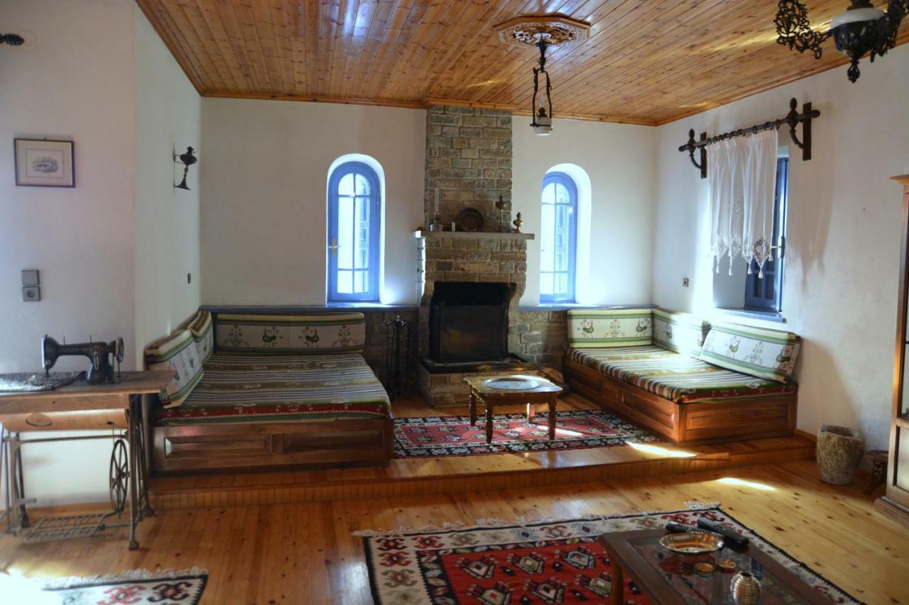 בית הארחה Fragkades 	Petroto House מראה חיצוני תמונה
